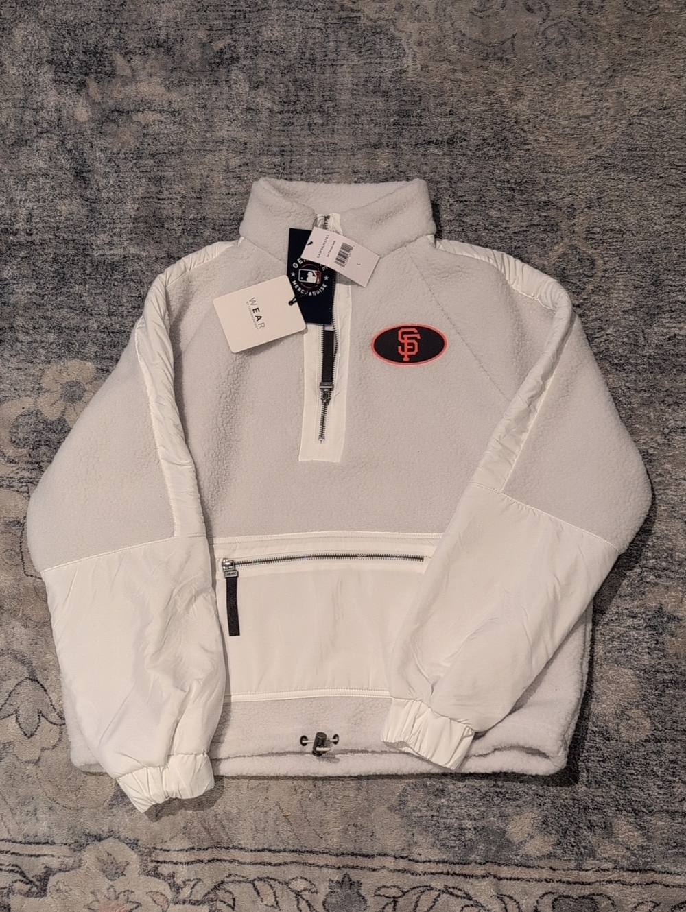 Genuine Merchandise White Puffer-Fleece Pullover with SF Giants Patch